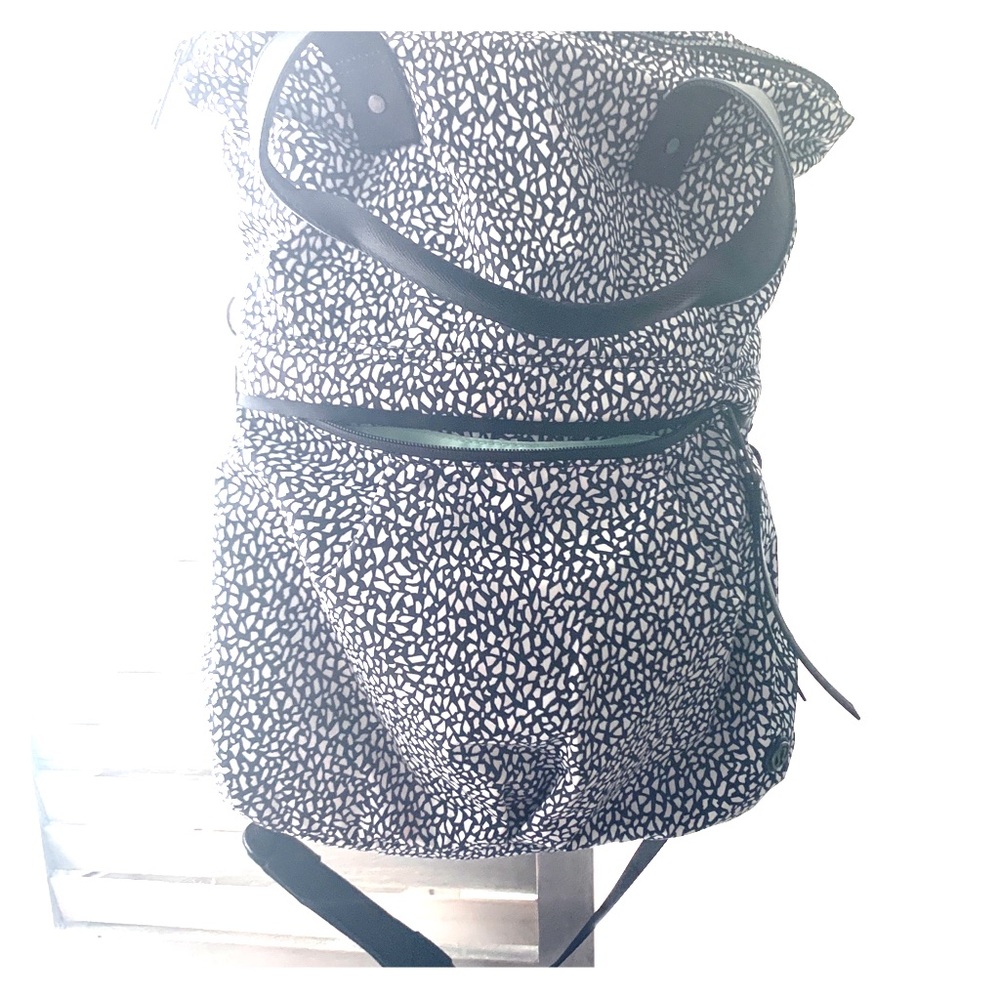 Lululemon Twice as Nice Gym Bag